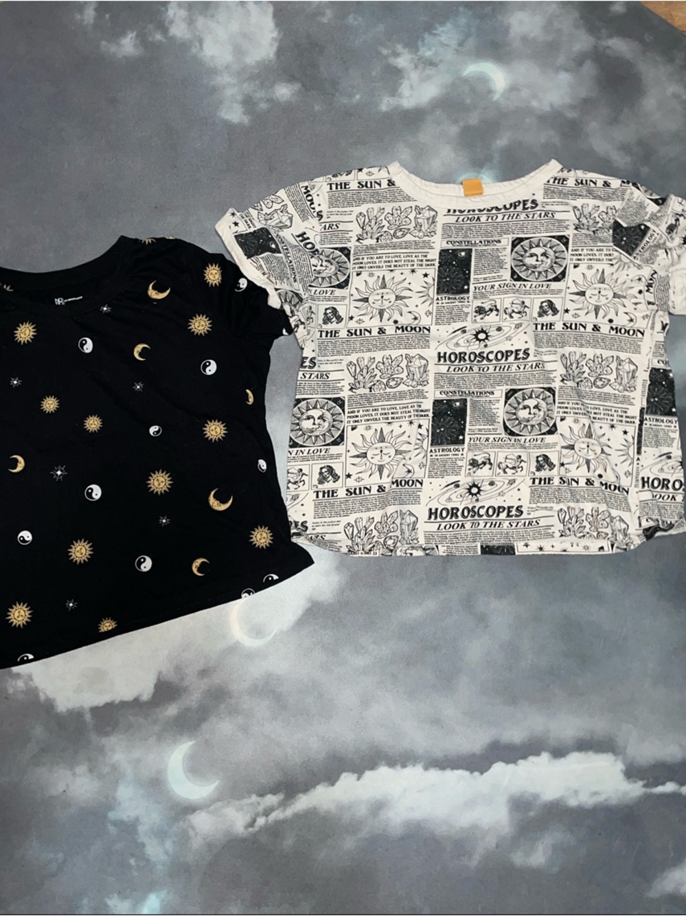 Set of 2 Astrological, Sun and Moon cropped T-shirts | M